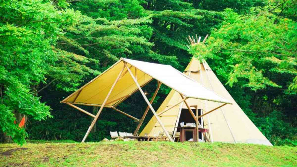 Camping Capsule Wardrobe: Minimalist Apparel for the Outdoors