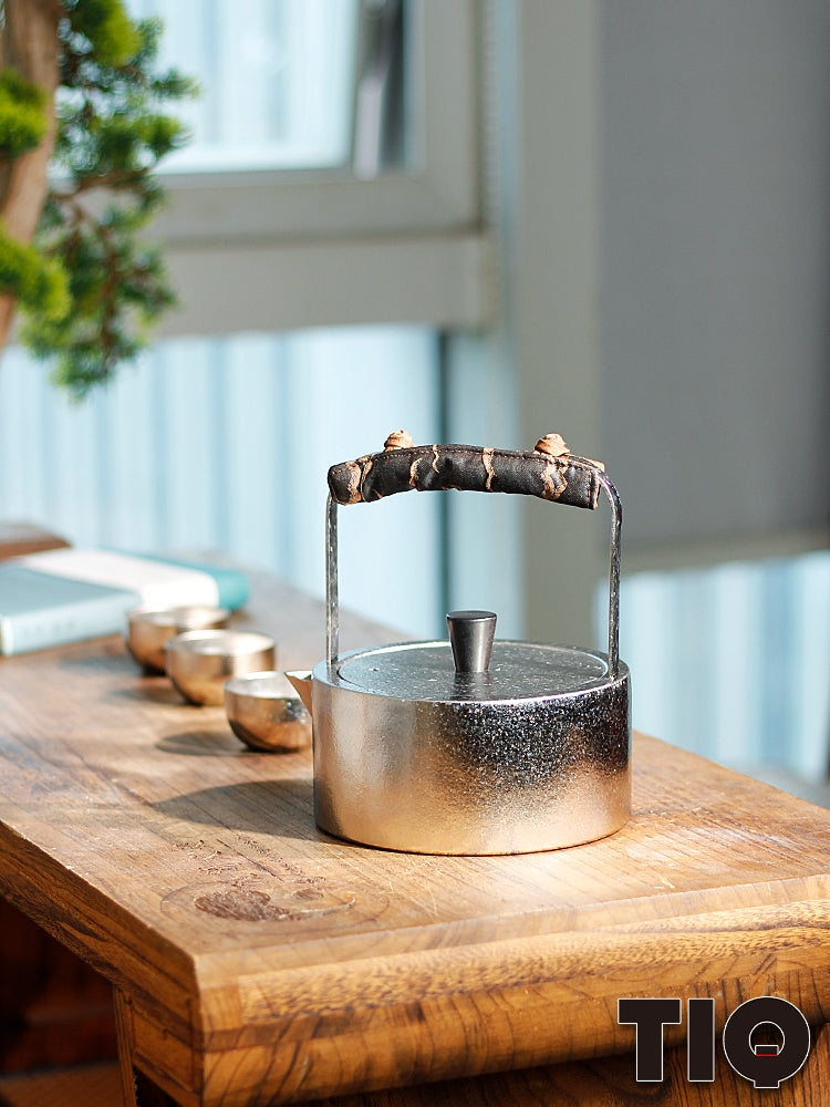 Pure Titanium Teapot Kettle 1200ml – High-End Tea Brewing & Boiling Pot with Handle, Home & Outdoor Use