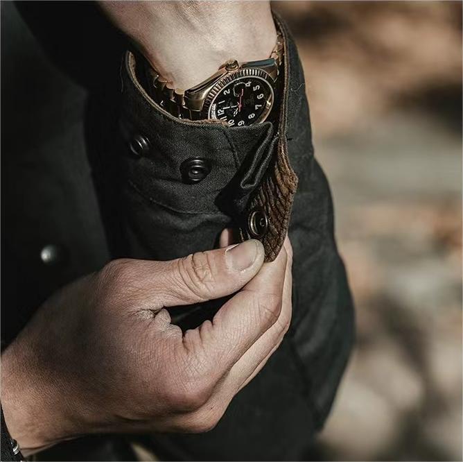 Men's Vintage Oil-Waxed Jacket Outdoor Mutil-Pocket Windproof Waterproof Coat