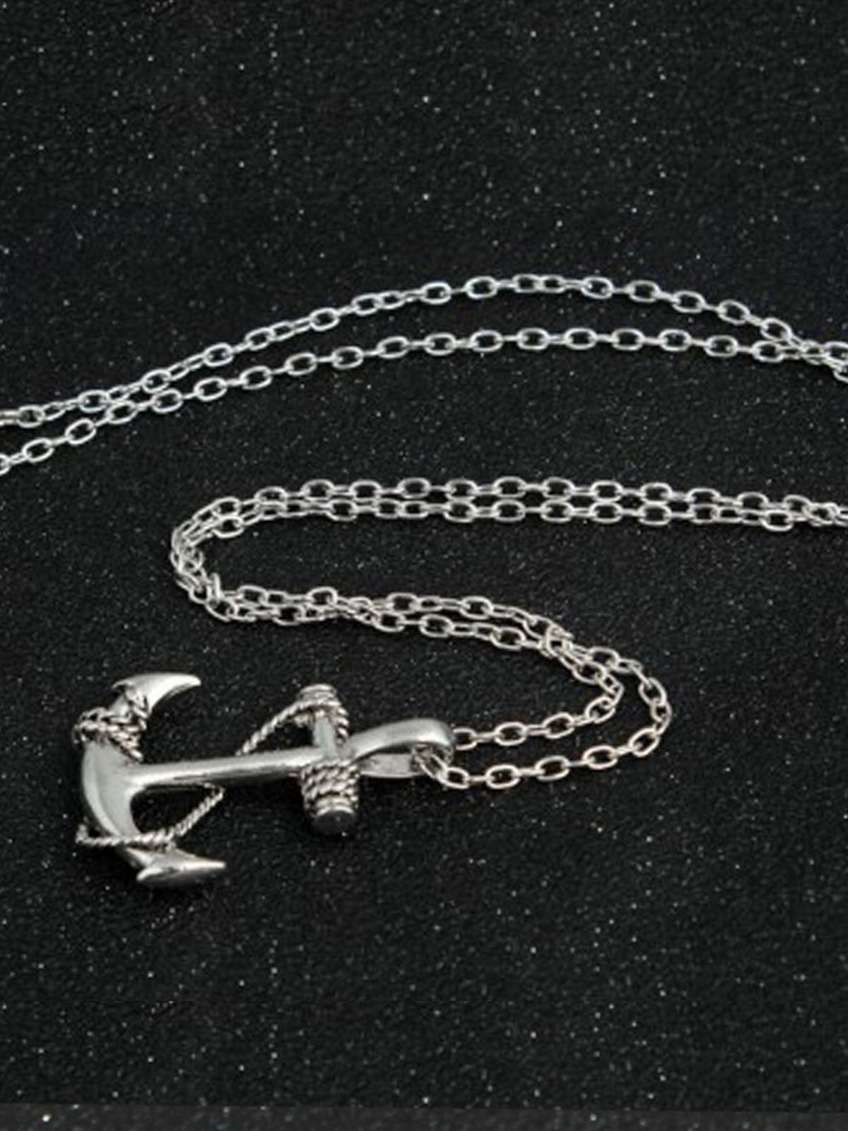 Anchor pendant Necklaces
