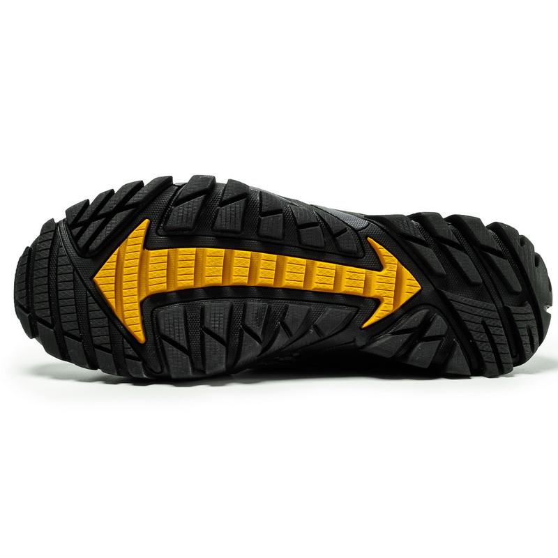 M82 Tourism Outdoor Hiking Creek Shoe