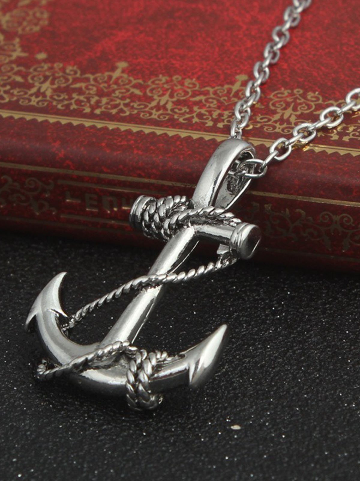 Anchor pendant Necklaces