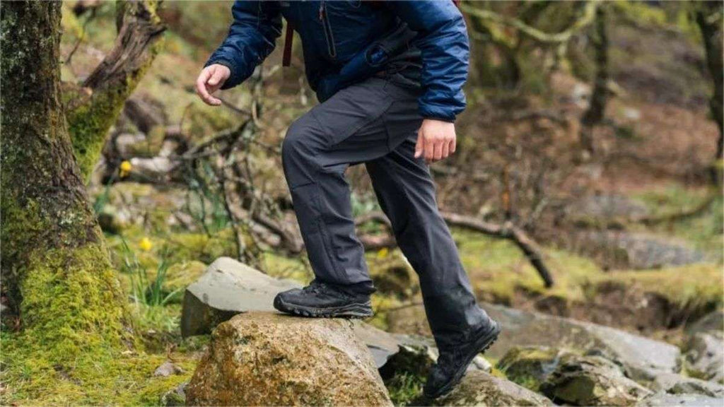 The Pinnacle of Pants: A Hilarious Expedition into Outdoor Camping Attire！