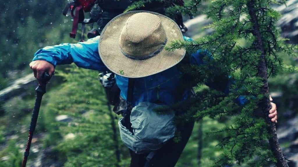 How to choose a good camping hat？